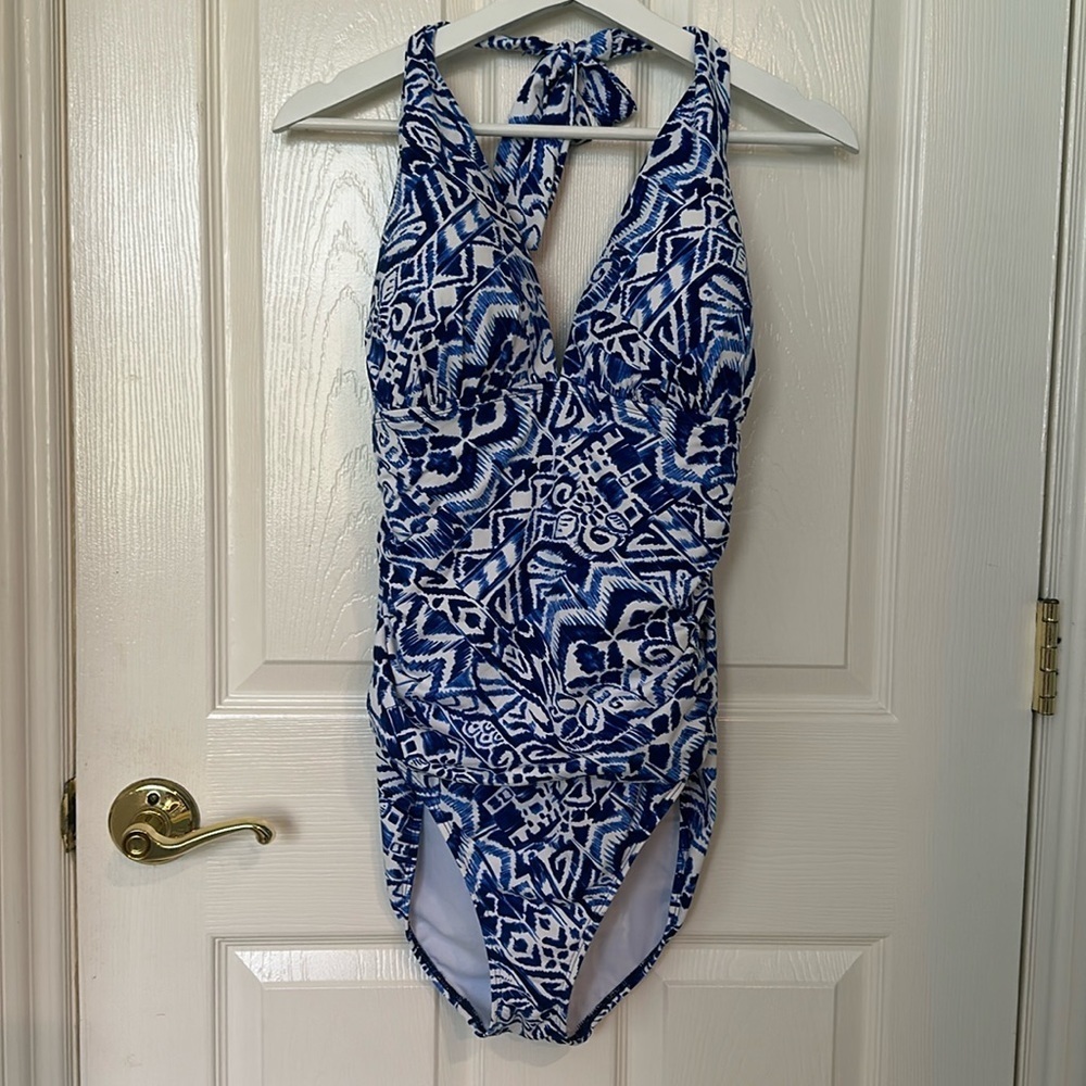 Lauren Ralph Lauren Blue Medallion Print One Piece Swimsuit size 16 pretty!